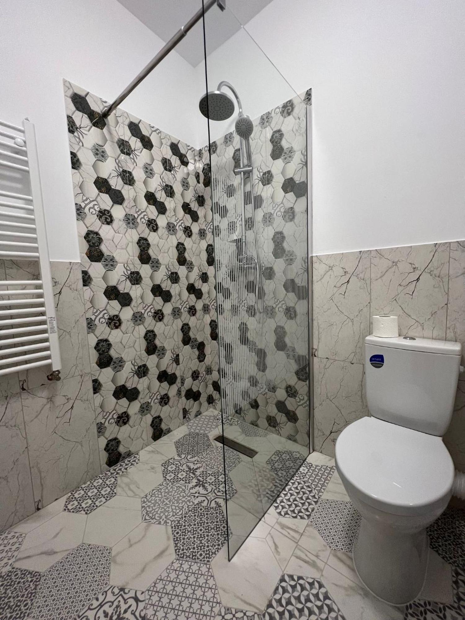 Sunny Accommodation Suceava Exterior photo
